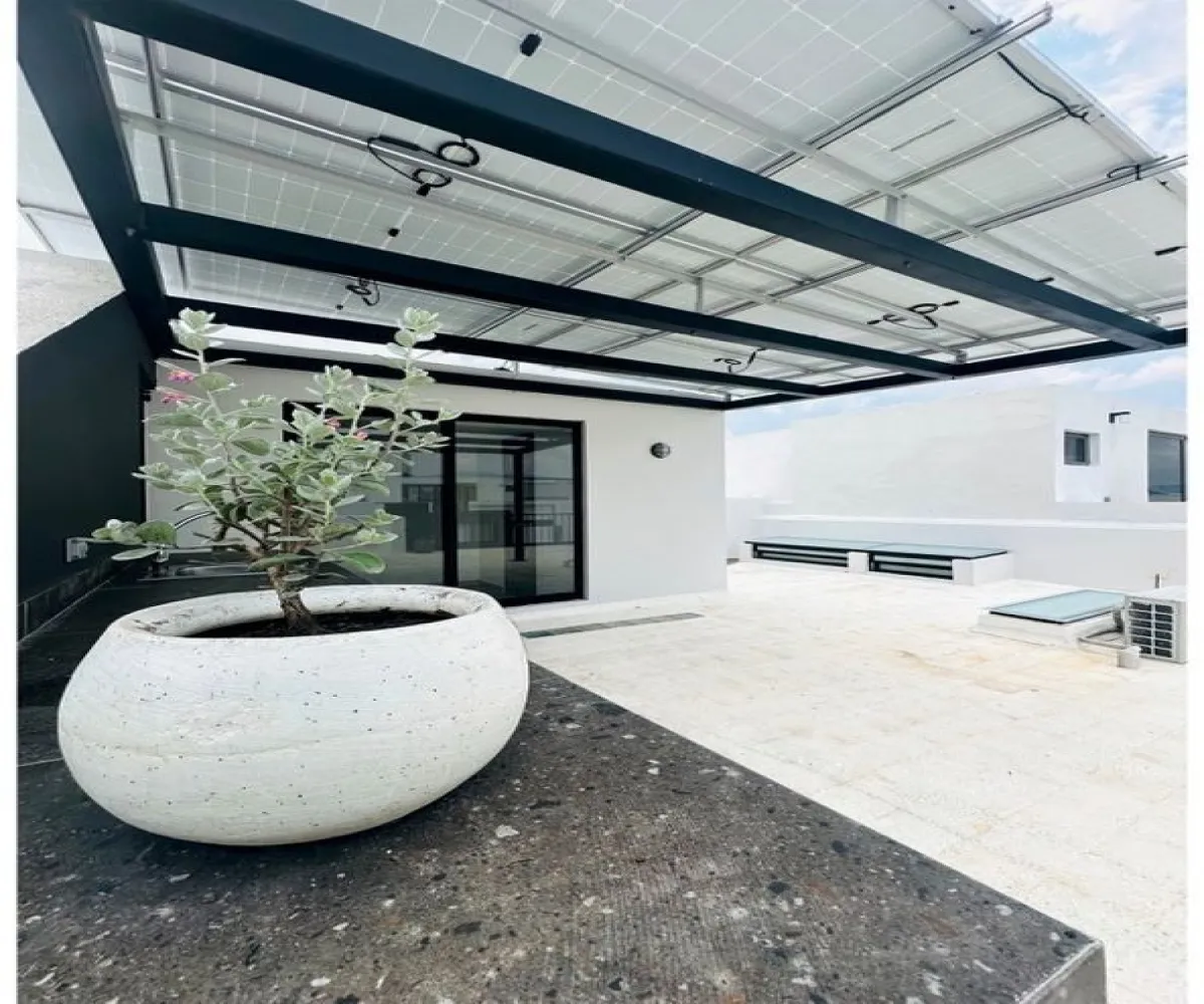 Casa En Venta,Punto Sur,Av magallanes 1130, Tlajomulco de Zúñiga, Jalisco 45600, 4 Habitaciones,4 Baños,Av magallanes ,3,p4ae9p3