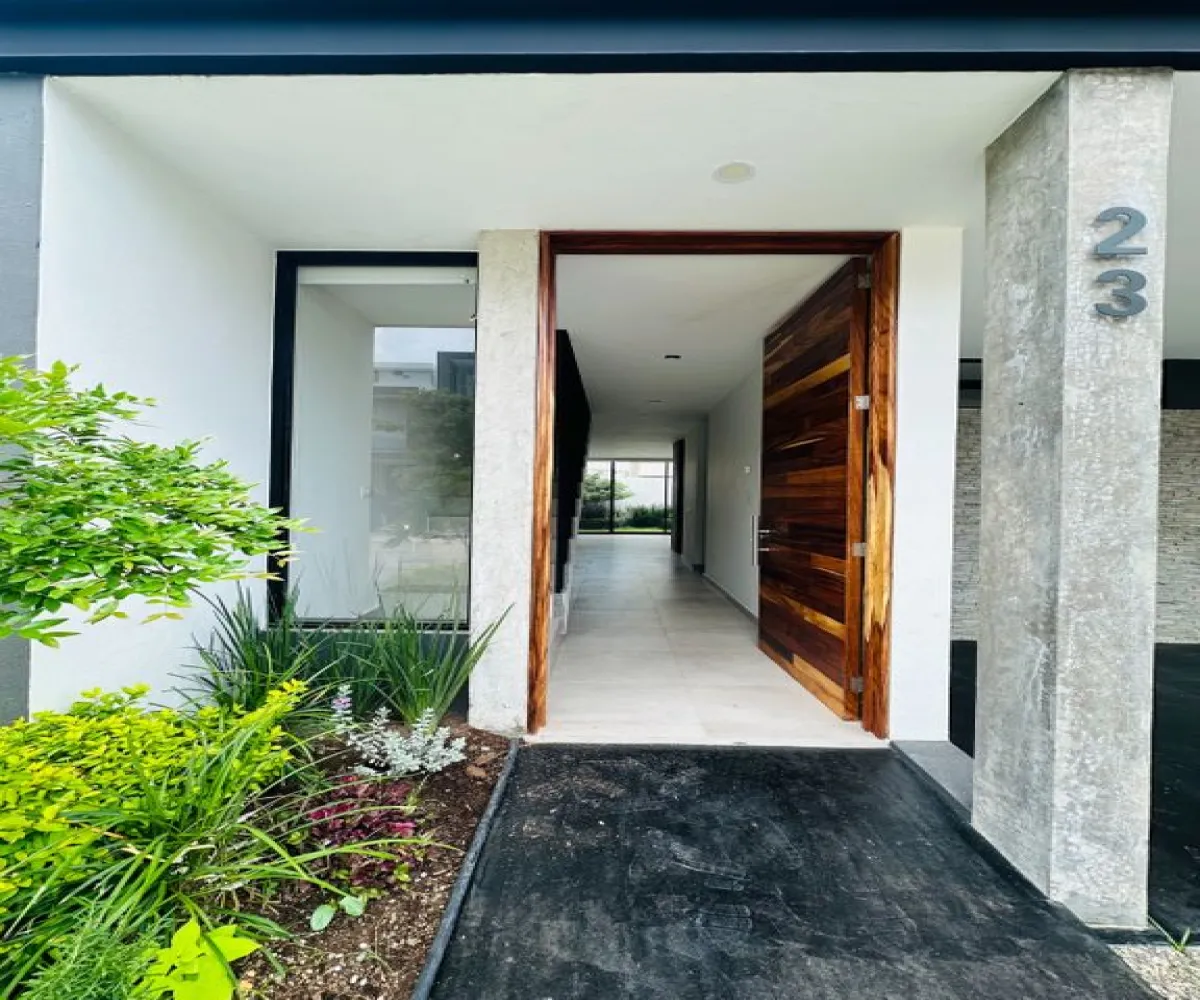 Casa En Venta,Punto Sur,Av magallanes 1130, Tlajomulco de Zúñiga, Jalisco 45600, 4 Habitaciones,4 Baños,Av magallanes ,3,p4ae9p3