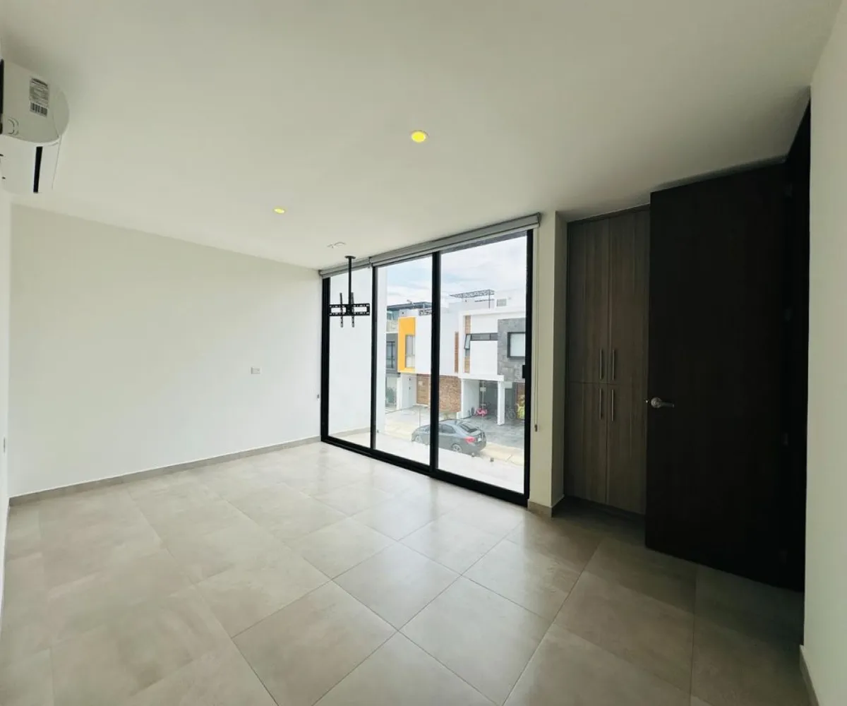 Casa En Venta,Punto Sur,Av magallanes 1130, Tlajomulco de Zúñiga, Jalisco 45600, 4 Habitaciones,4 Baños,Av magallanes ,3,p4ae9p3