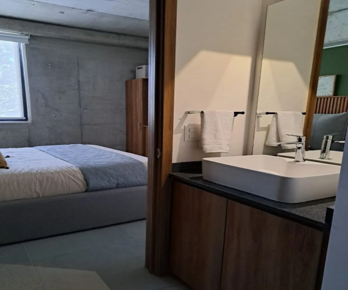 Departamento En Venta,Americana,Avenida Miguel Hidalgo y Costilla 1402, Guadalajara, Jalisco 44600, 1 Cuarto,1 Baño,Avenida Miguel Hidalgo y Costilla,1,pkh8MXI