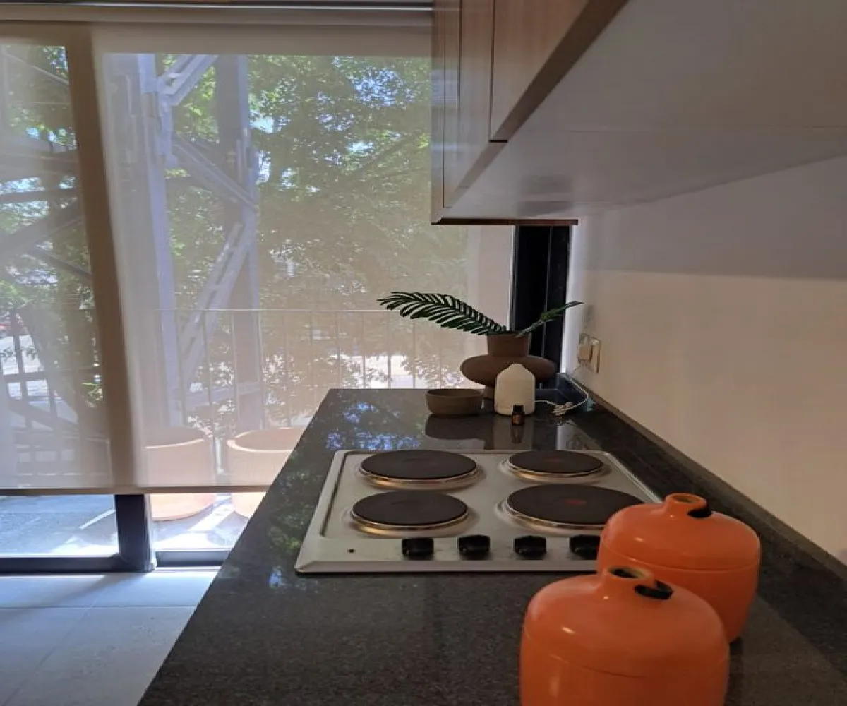 Departamento En Venta,Americana,Avenida Miguel Hidalgo y Costilla 1402, Guadalajara, Jalisco 44600, 1 Cuarto,1 Baño,Avenida Miguel Hidalgo y Costilla,1,pkh8MXI