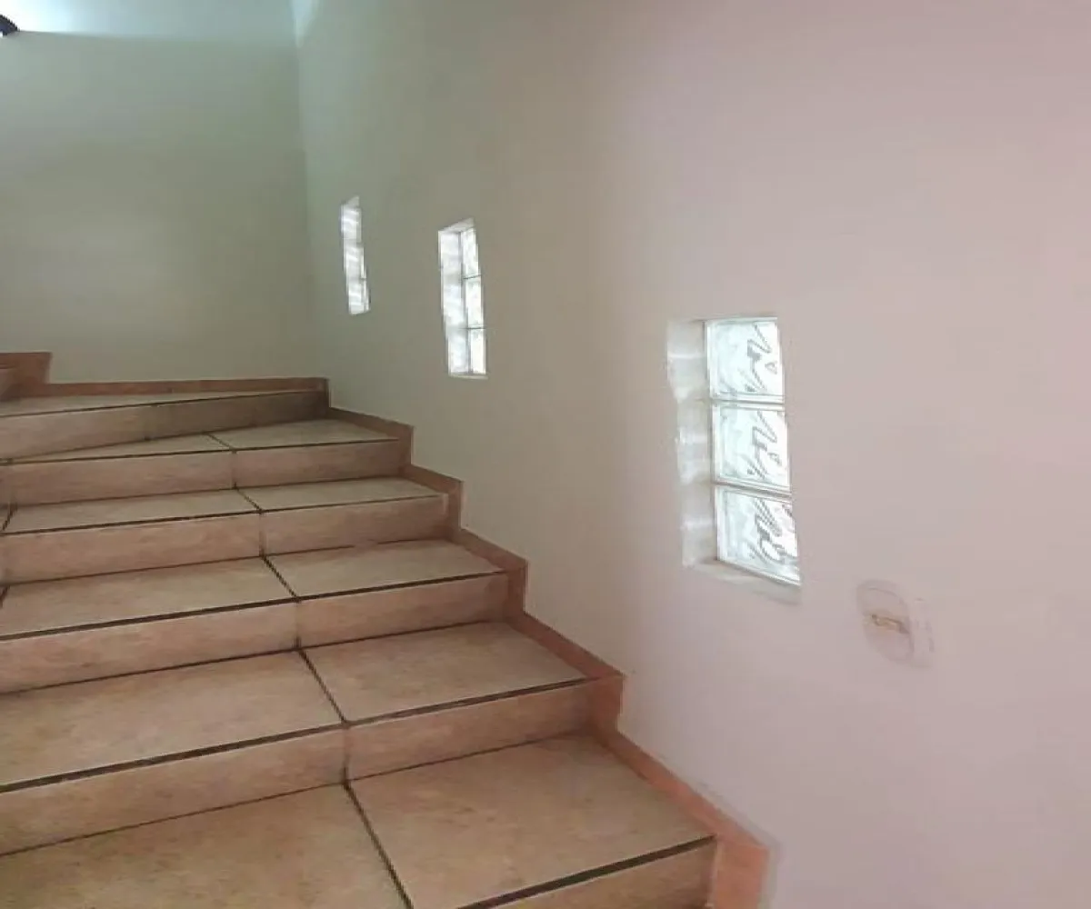 Casa En Renta,Chapalita Oriente,Aurora 137, Zapopan, Jalisco 45040, 4 Habitaciones,2 Baños,Aurora,3,pyh4HaP