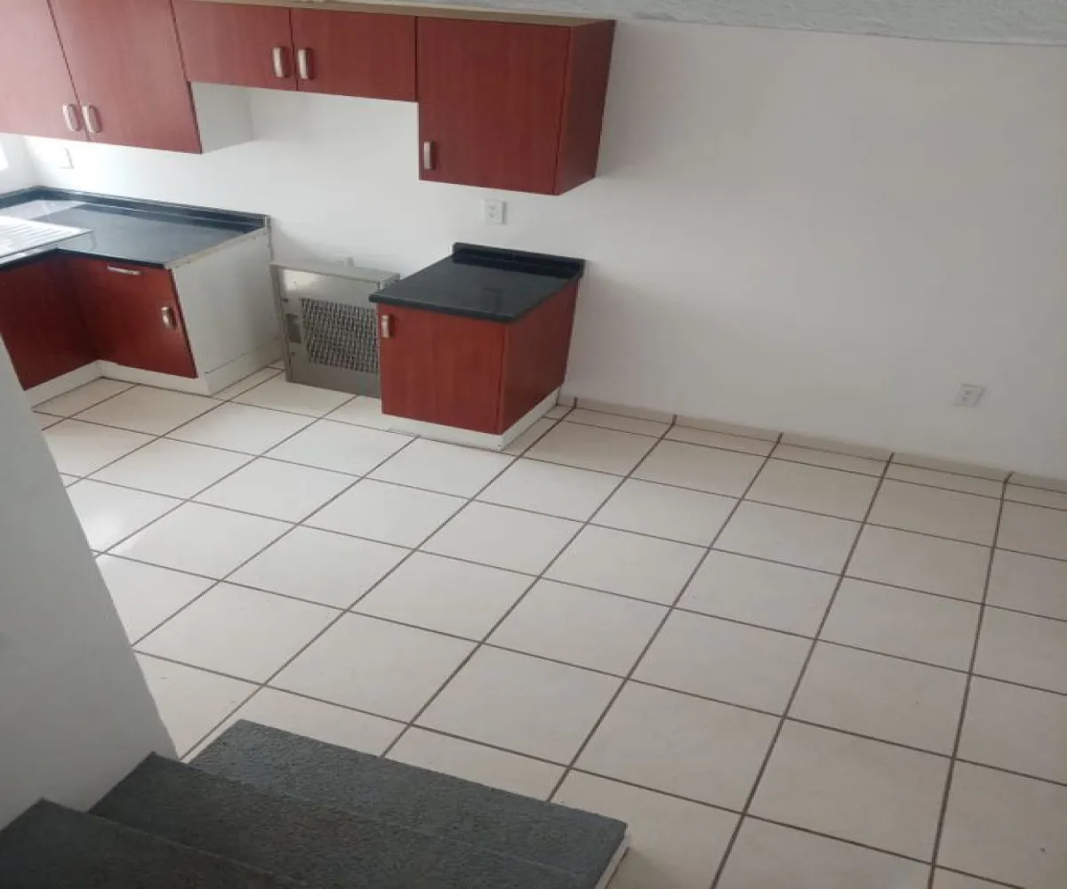 Casa En Venta,Fracc Valle De Las Flores,Avenida Valle de Tlajomulco 82, Tlajomulco de Zúñiga, Jalisco 45640, 3 Habitaciones,2 Baños,Avenida Valle de Tlajomulco,2,pFFuZFZ