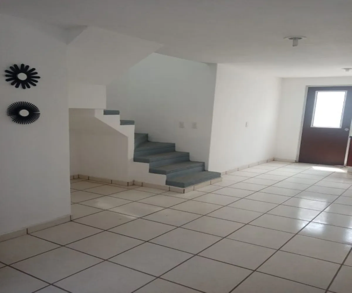 Casa En Venta,Fracc Valle De Las Flores,Avenida Valle de Tlajomulco 82, Tlajomulco de Zúñiga, Jalisco 45640, 3 Habitaciones,2 Baños,Avenida Valle de Tlajomulco,2,pFFuZFZ