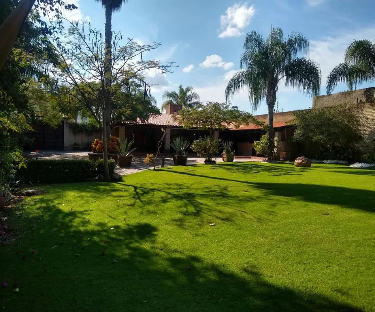 Casa En Venta,Milpillas,Cantera, esquina Onix, Lote 5, Manzana 3. S/N, Zapopan, Jalisco 45243, 1 Cuarto,3 Baños,Cantera, esquina Onix, Lote 5, Manzana 3.,1,pqXQRJs