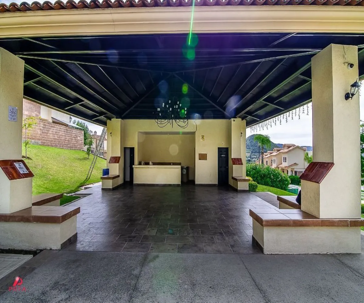 Casa En Venta,Alta California,San Lucas 105, Tlajomulco de Zúñiga, Jalisco 45645, 3 Habitaciones,2 Baños,San Lucas,1,pwjxWi7