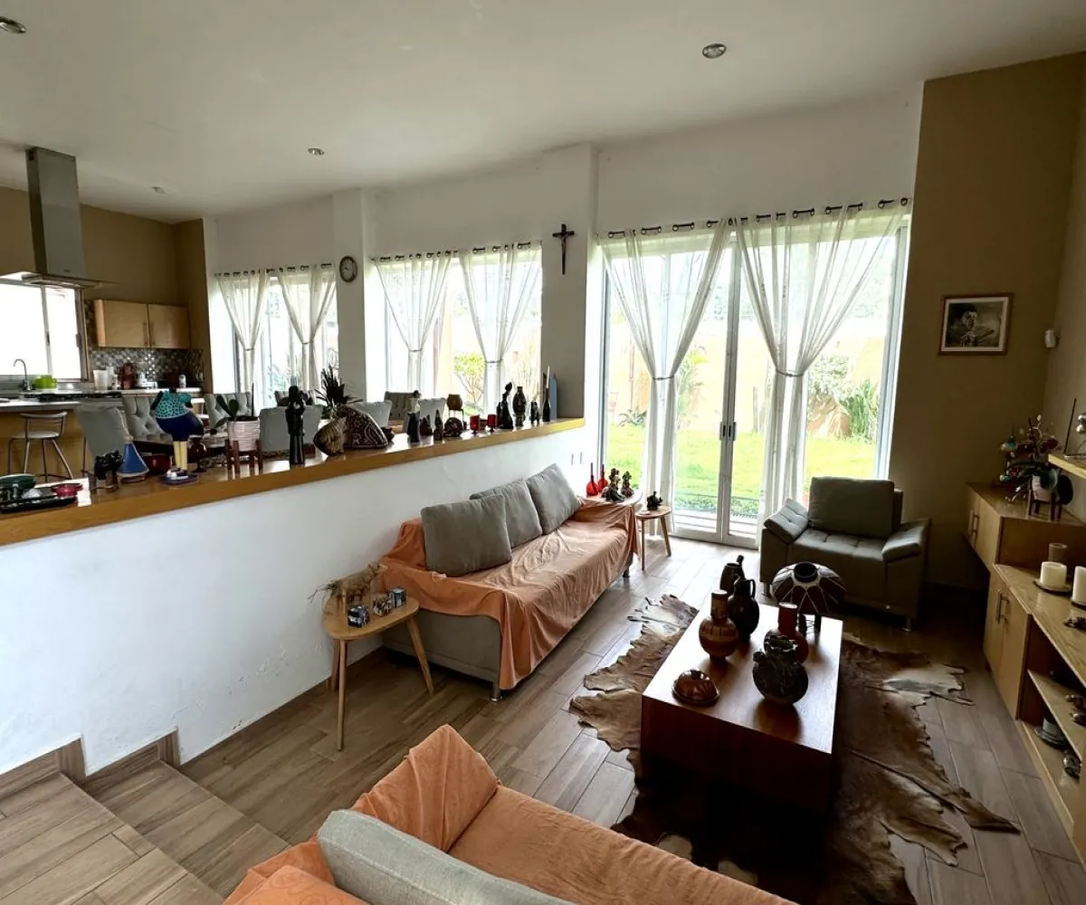 Casa En Venta,Rinconada Santa Anita,Camino A la Cuesta 601, Tlajomulco de Zúñiga, Jalisco 45645, 4 Habitaciones,4 Baños,Camino A la Cuesta,1,p5CuZer