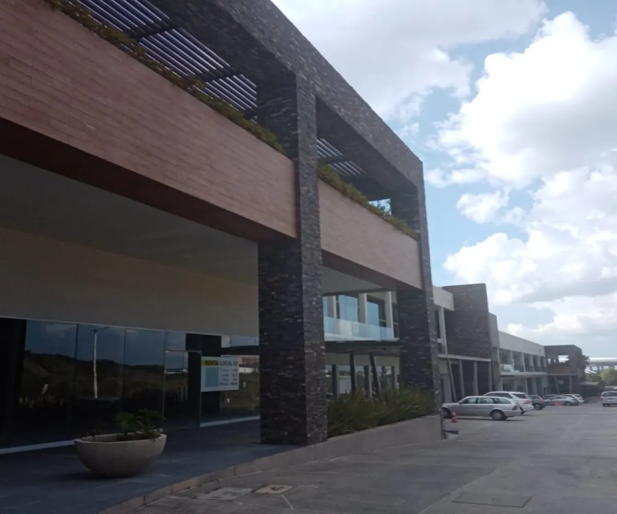 Local En Renta,El Bajío,Av. del bosque 435 L-11, Zapopan, Jalisco 45011,Av. del bosque ,pmiJ4v8 Local En Renta,El Bajío,Av. del bosque 435 L-11, Zapopan, Jalisco 45011,Av. del bosque ,pmiJ4v8