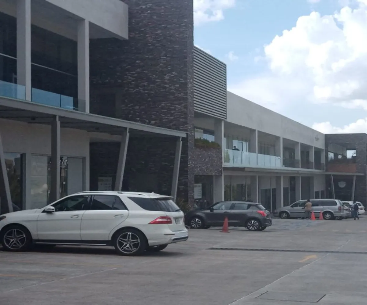 Local En Renta,El Bajío,Av. del bosque 435 L-11, Zapopan, Jalisco 45011,Av. del bosque ,pmiJ4v8 Local En Renta,El Bajío,Av. del bosque 435 L-11, Zapopan, Jalisco 45011,Av. del bosque ,pmiJ4v8