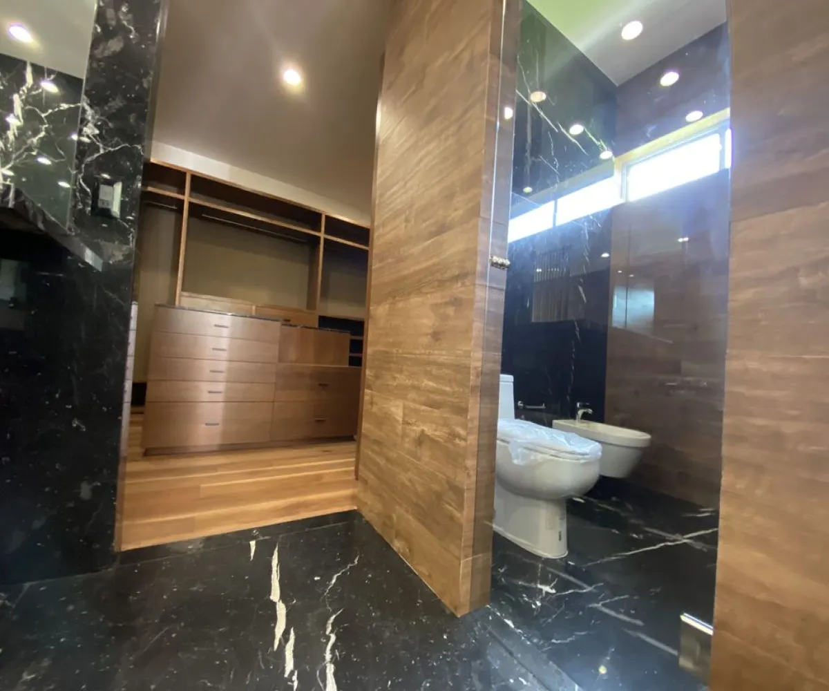 Casa En Venta,Puerta del Valle,Juan palomar y Arias 1180 48, Zapopan, Jalisco 45136, 4 Habitaciones,4 Baños,Juan palomar y Arias,2,pE3BHs3 Casa En Venta,Puerta del Valle,Juan palomar y Arias 1180 48, Zapopan, Jalisco 45136, 4 Habitaciones,4 Baños,Juan palomar y Arias,2,pE3BHs3