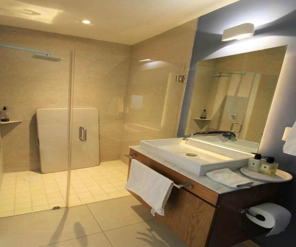 Departamento En Venta,Arcos Vallarta,LERDO DE TEJADA 2871, Guadalajara, Jalisco 44130, 1 Cuarto,2 Baños,LERDO DE TEJADA,5,pTCSAHn