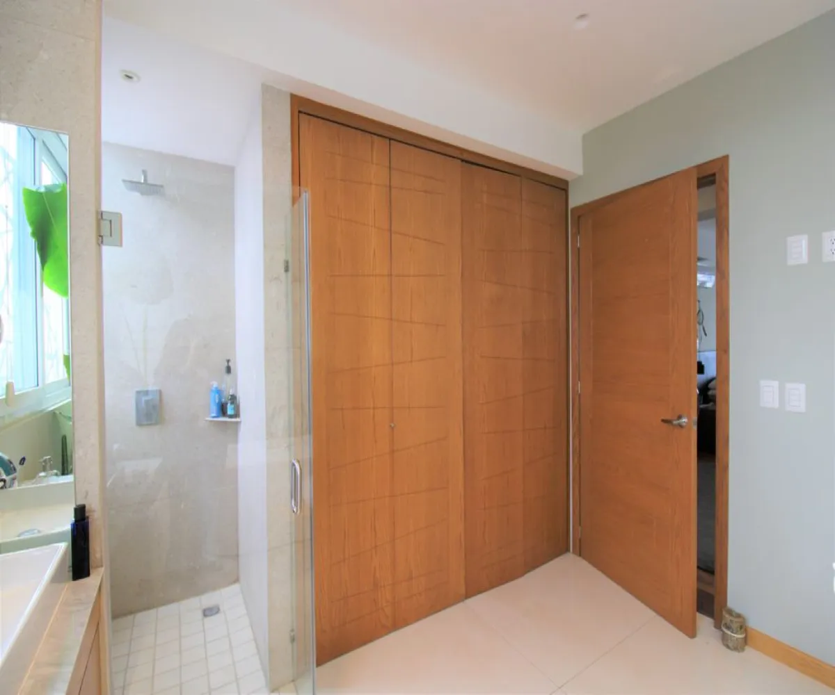 Departamento En Venta,Arcos Vallarta,LERDO DE TEJADA 2871, Guadalajara, Jalisco 44130, 1 Cuarto,2 Baños,LERDO DE TEJADA,5,pTCSAHn