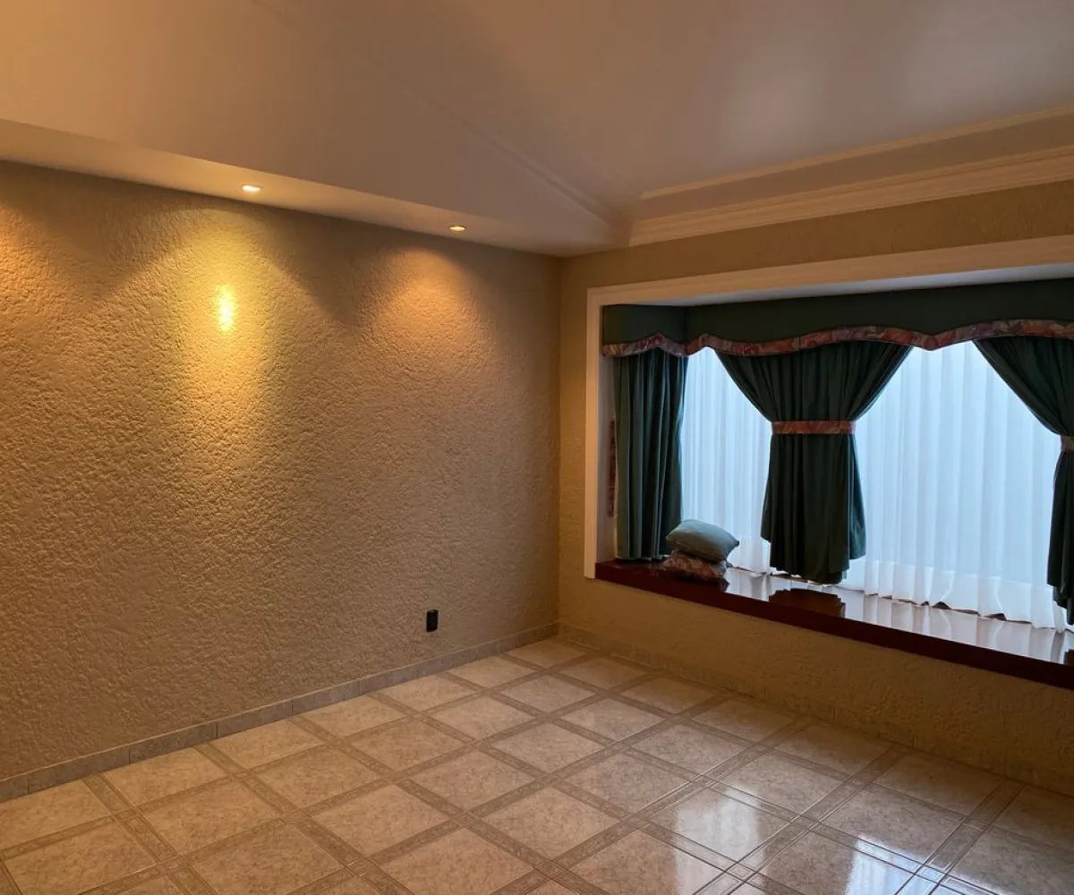 Casa En Venta,Jardines de Guadalupe,San Luis Gonzaga 44740, Zapopan, Jalisco 45030, 4 Habitaciones,5 Baños,San Luis Gonzaga ,2,p1visWl