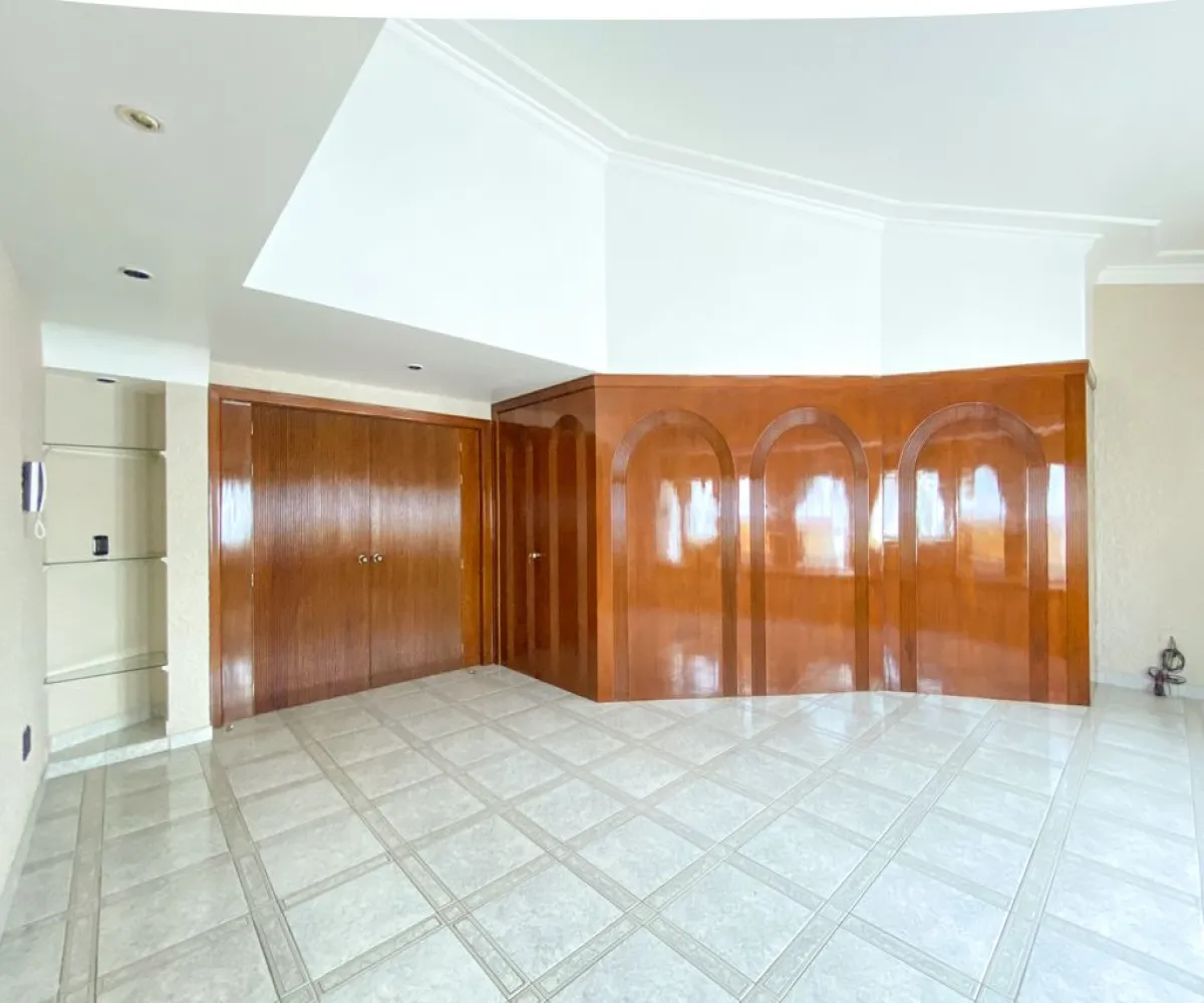 Casa En Venta,Jardines de Guadalupe,San Luis Gonzaga 44740, Zapopan, Jalisco 45030, 4 Habitaciones,5 Baños,San Luis Gonzaga ,2,p1visWl