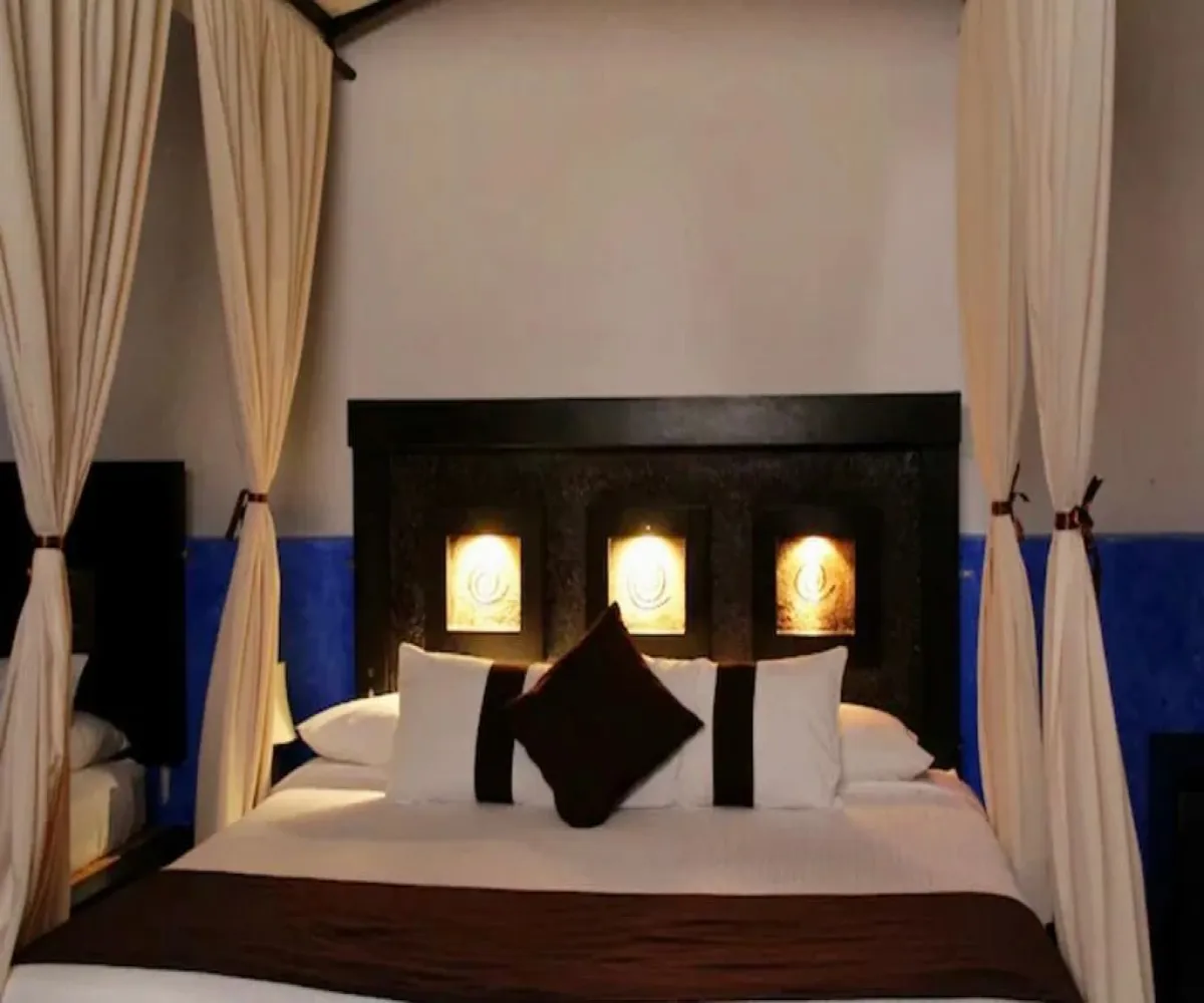 En Venta,La Cruz,Ignacio M.Altamirano sur 35, Querétaro, Querétaro 76020, 17 Habitaciones,1 Baño,Ignacio M.Altamirano sur,1,pKKm0v3