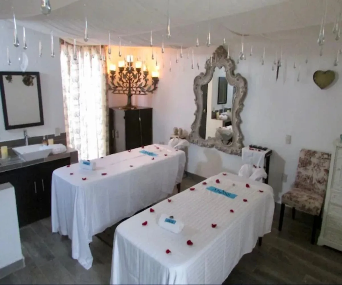 En Venta,La Cruz,Ignacio M.Altamirano sur 35, Querétaro, Querétaro 76020, 17 Habitaciones,1 Baño,Ignacio M.Altamirano sur,1,pKKm0v3