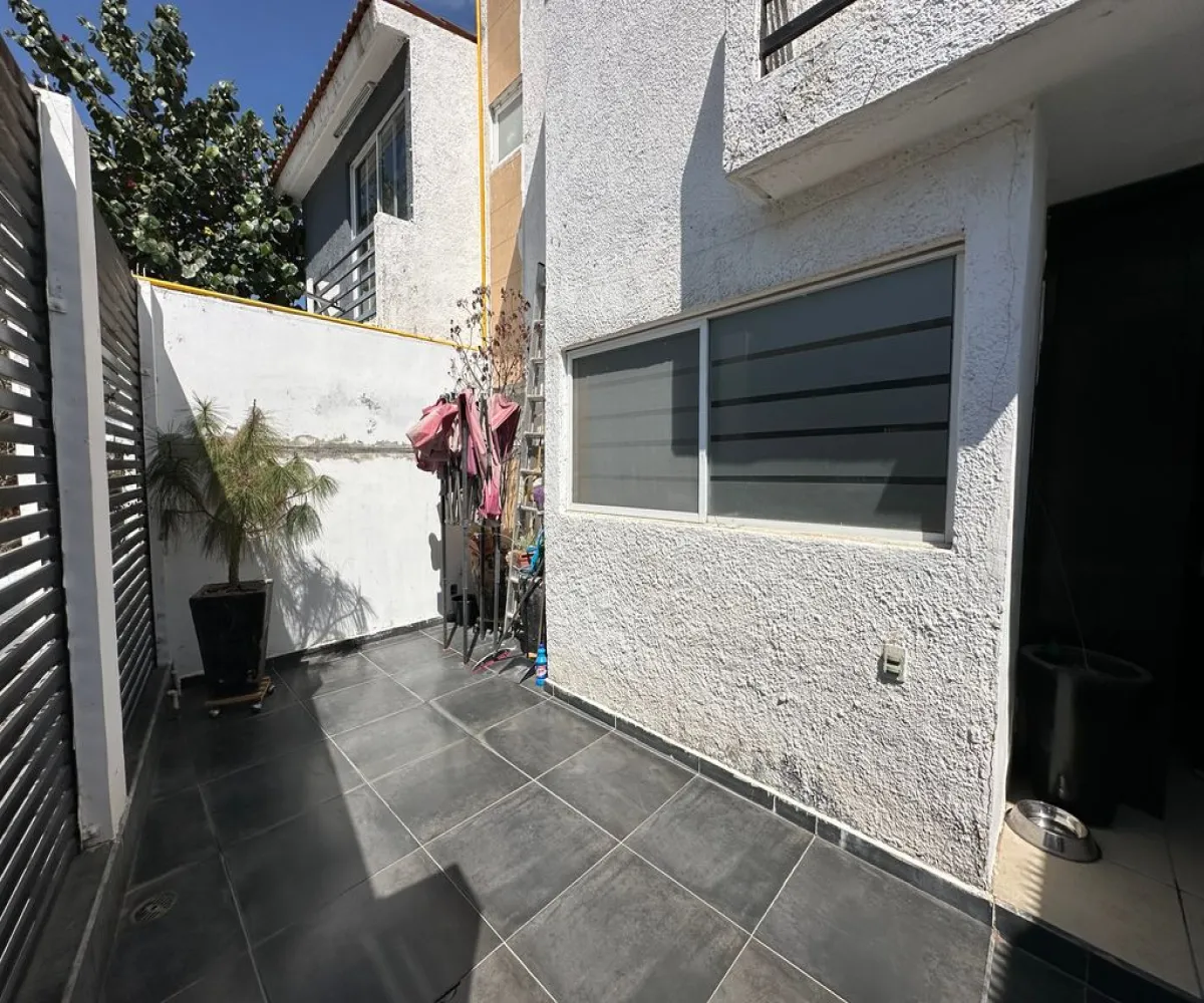 Casa En Venta,Parques de Tesistán,Paseo de la Tierra 1894, Zapopan, Jalisco 45200, 3 Habitaciones,2 Baños,Paseo de la Tierra ,2,plS16hH