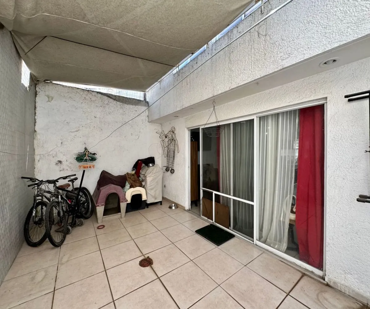 Casa En Venta,Parques de Tesistán,Paseo de la Tierra 1894, Zapopan, Jalisco 45200, 3 Habitaciones,2 Baños,Paseo de la Tierra ,2,plS16hH