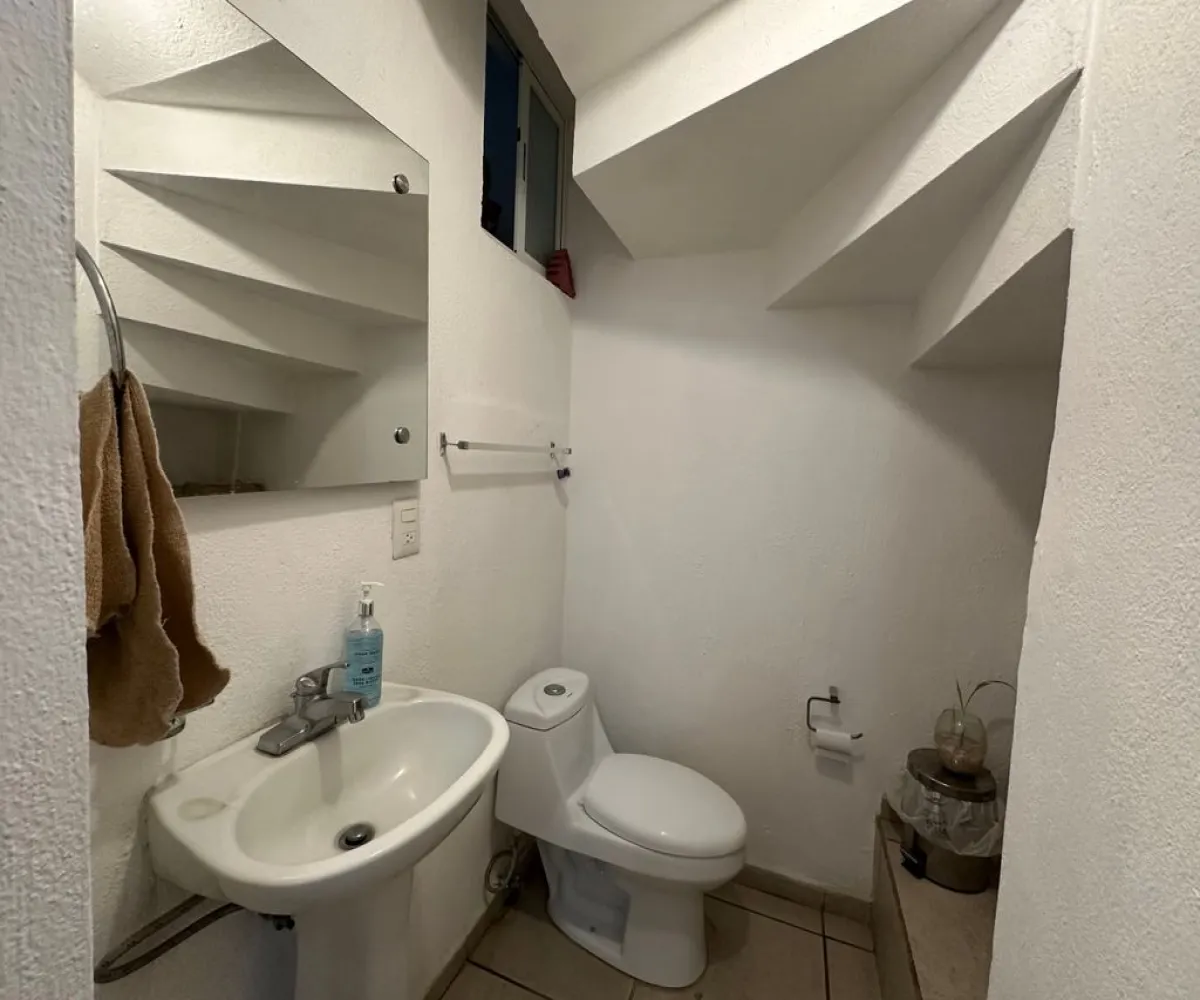 Casa En Venta,Parques de Tesistán,Paseo de la Tierra 1894, Zapopan, Jalisco 45200, 3 Habitaciones,2 Baños,Paseo de la Tierra ,2,plS16hH