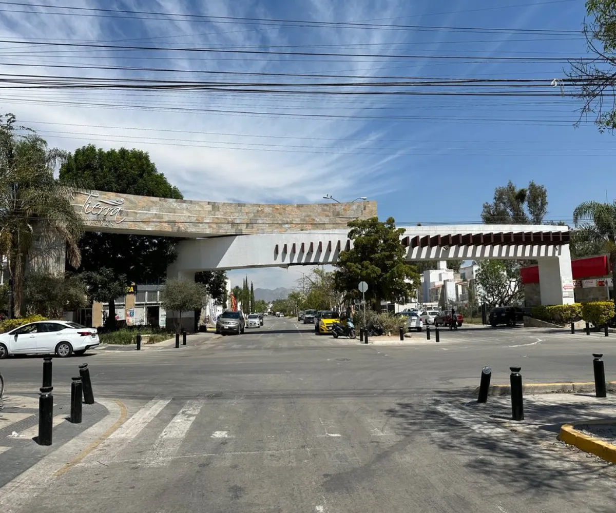 Casa En Venta,Parques de Tesistán,Paseo de la Tierra 1894, Zapopan, Jalisco 45200, 3 Habitaciones,2 Baños,Paseo de la Tierra ,2,plS16hH