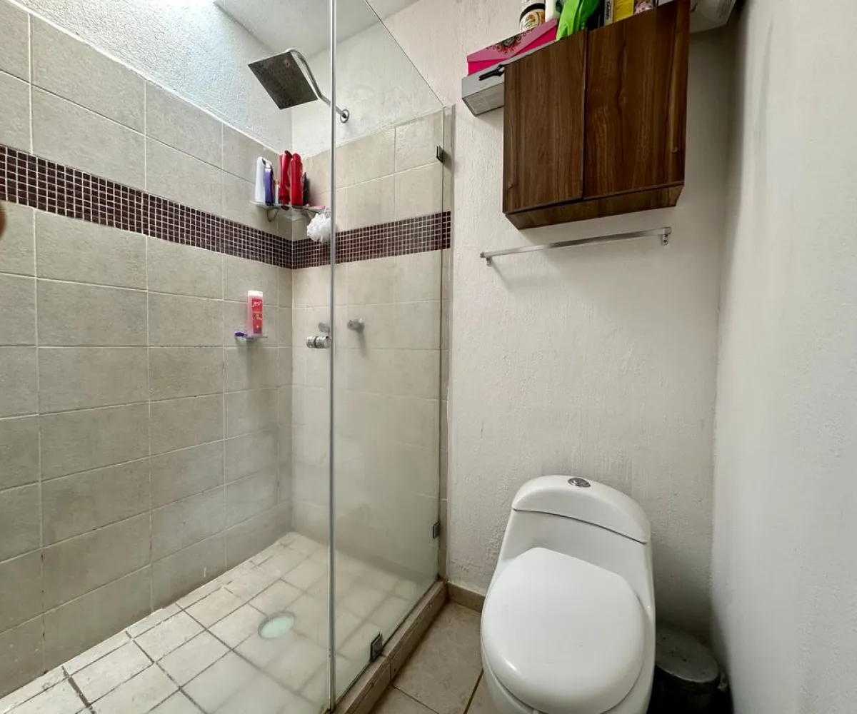 Casa En Venta,Parques de Tesistán,Paseo de la Tierra 1894, Zapopan, Jalisco 45200, 3 Habitaciones,2 Baños,Paseo de la Tierra ,2,plS16hH