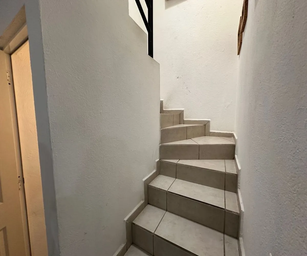 Casa En Venta,Parques de Tesistán,Paseo de la Tierra 1894, Zapopan, Jalisco 45200, 3 Habitaciones,2 Baños,Paseo de la Tierra ,2,plS16hH