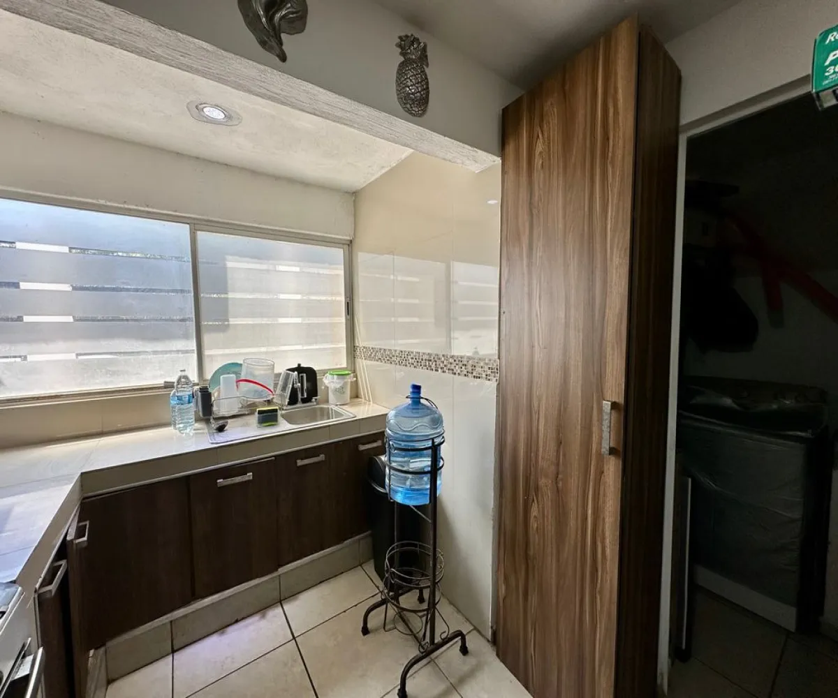 Casa En Venta,Parques de Tesistán,Paseo de la Tierra 1894, Zapopan, Jalisco 45200, 3 Habitaciones,2 Baños,Paseo de la Tierra ,2,plS16hH