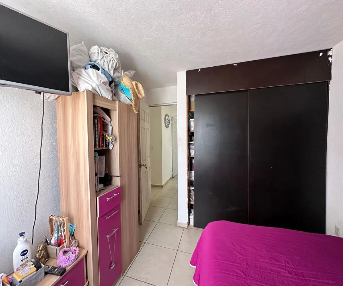 Casa En Venta,Parques de Tesistán,Paseo de la Tierra 1894, Zapopan, Jalisco 45200, 3 Habitaciones,2 Baños,Paseo de la Tierra ,2,plS16hH