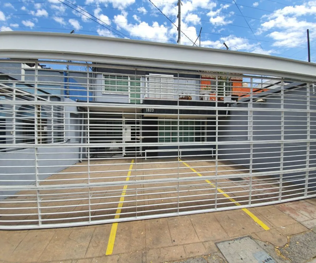 Casa En Venta,Jardines Alcalde,Avenida Fray Antonio Alcalde 1822, Guadalajara, Jalisco 44298, 8 Habitaciones,4 Baños,Avenida Fray Antonio Alcalde ,2,pl5O4IE Casa En Venta,Jardines Alcalde,Avenida Fray Antonio Alcalde 1822, Guadalajara, Jalisco 44298, 8 Habitaciones,4 Baños,Avenida Fray Antonio Alcalde ,2,pl5O4IE