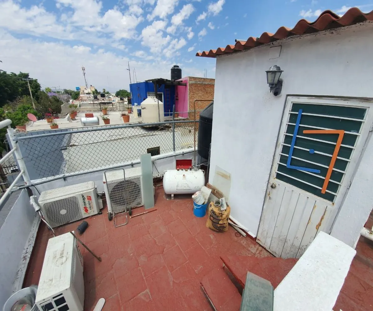 Casa En Venta,Jardines Alcalde,Avenida Fray Antonio Alcalde 1822, Guadalajara, Jalisco 44298, 8 Habitaciones,4 Baños,Avenida Fray Antonio Alcalde ,2,pl5O4IE Casa En Venta,Jardines Alcalde,Avenida Fray Antonio Alcalde 1822, Guadalajara, Jalisco 44298, 8 Habitaciones,4 Baños,Avenida Fray Antonio Alcalde ,2,pl5O4IE