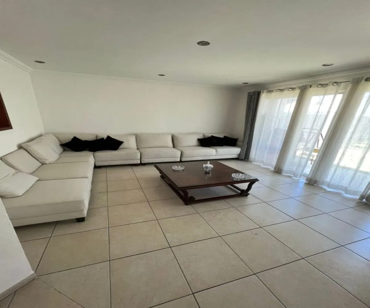 Casa En Venta,Virreyes Residencial,Paseo de los Virreyes 980, Zapopan, Jalisco 45110, 3 Habitaciones,3 Baños,Paseo de los Virreyes ,2,pIt0z8V