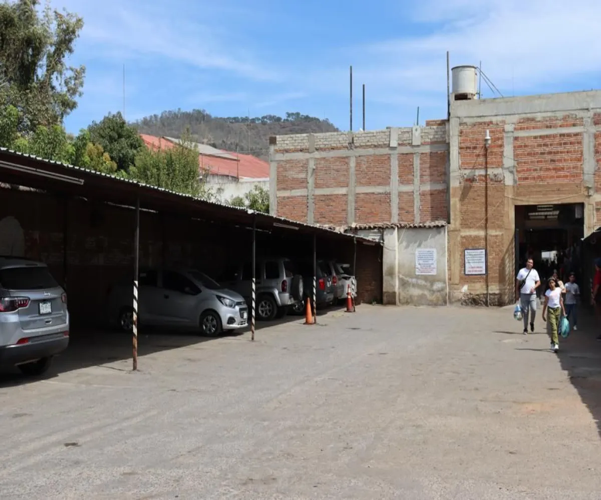 Local En Venta,Ciudad Guzmán Centro,Federico del Toro 27, Zapotlán el Grande, Jalisco 49000,Federico del Toro,p2d6EgR