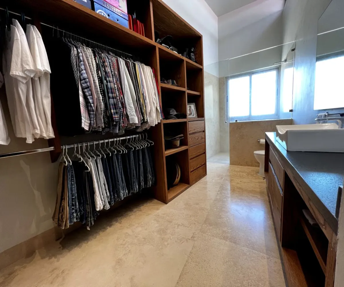 Casa En Venta,Mítica Residencial,Avenida General Ramón Corona 7880, Zapopan, Jalisco 45019, 5 Habitaciones,5 Baños,Avenida General Ramón Corona,2,pXVa8jJ