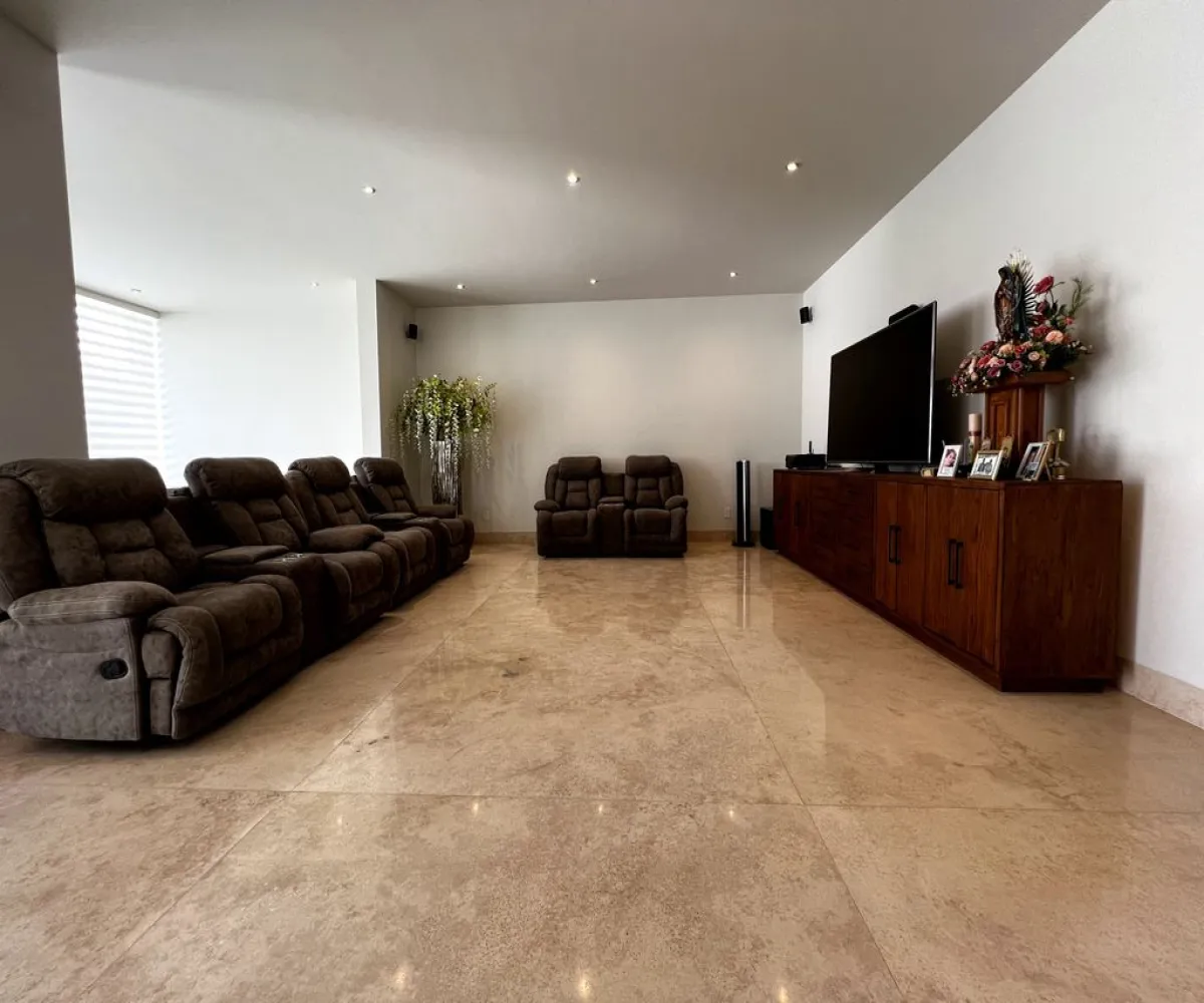 Casa En Venta,Mítica Residencial,Avenida General Ramón Corona 7880, Zapopan, Jalisco 45019, 5 Habitaciones,5 Baños,Avenida General Ramón Corona,2,pXVa8jJ