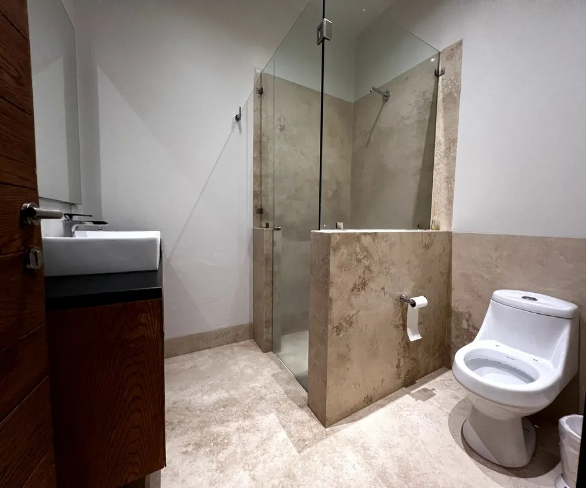 Casa En Venta,Mítica Residencial,Avenida General Ramón Corona 7880, Zapopan, Jalisco 45019, 5 Habitaciones,5 Baños,Avenida General Ramón Corona,2,pXVa8jJ