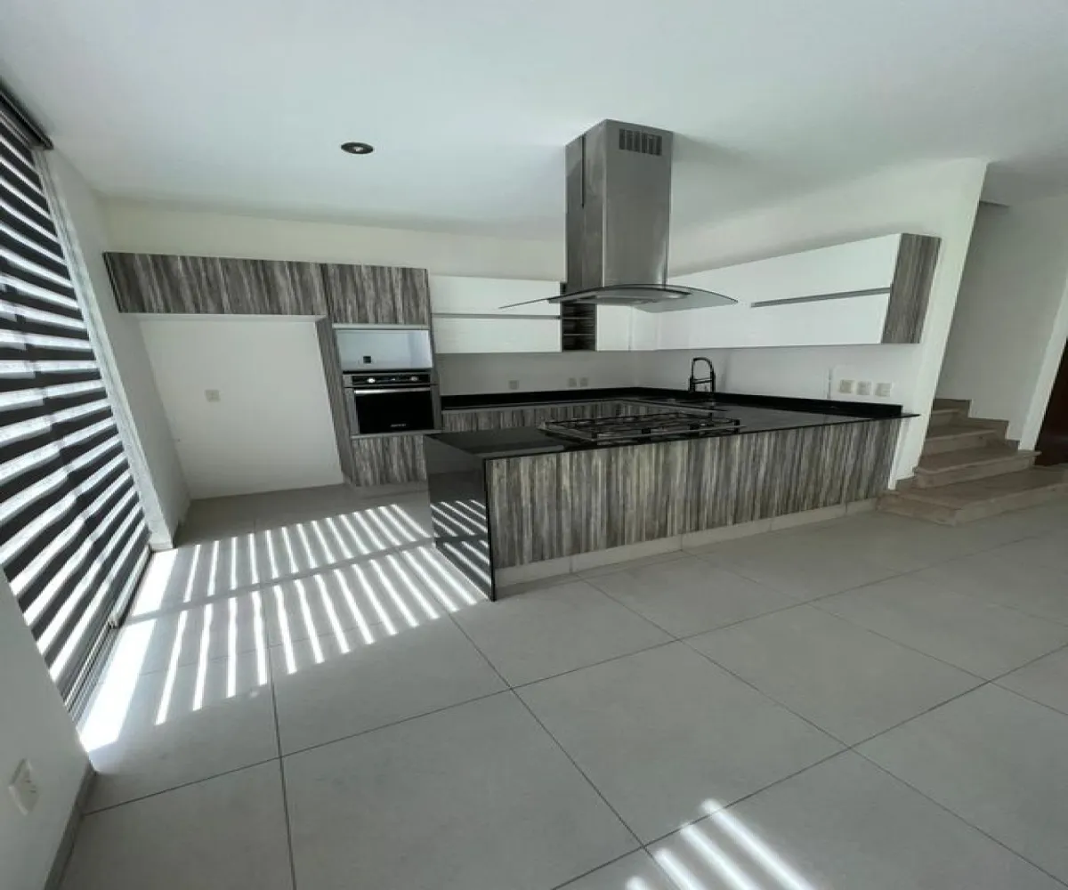 Casa En Venta,Jocotán,Acero 225, Zapopan, Jalisco 45017, 3 Habitaciones,2 Baños,Acero ,3,pYh05NH