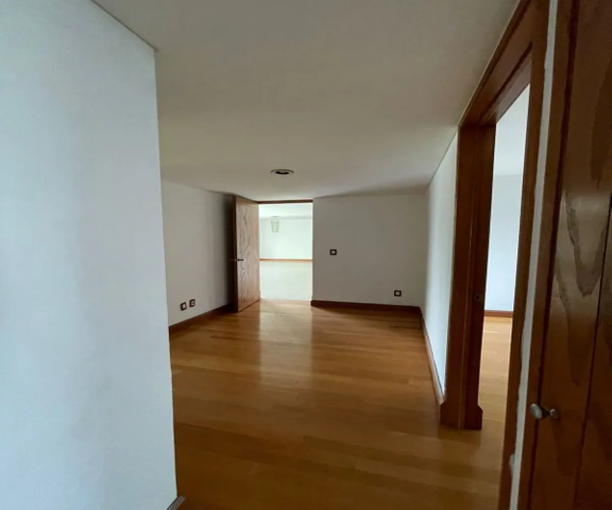 Departamento En Venta,Colomos Providencia,Av. Patria 2071, Guadalajara, Jalisco 44620, 3 Habitaciones,3 Baños,Av. Patria ,3,pqNwWCX
