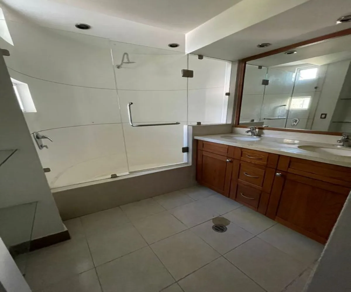 Departamento En Venta,Colomos Providencia,Av. Patria 2071, Guadalajara, Jalisco 44620, 3 Habitaciones,3 Baños,Av. Patria ,3,pqNwWCX