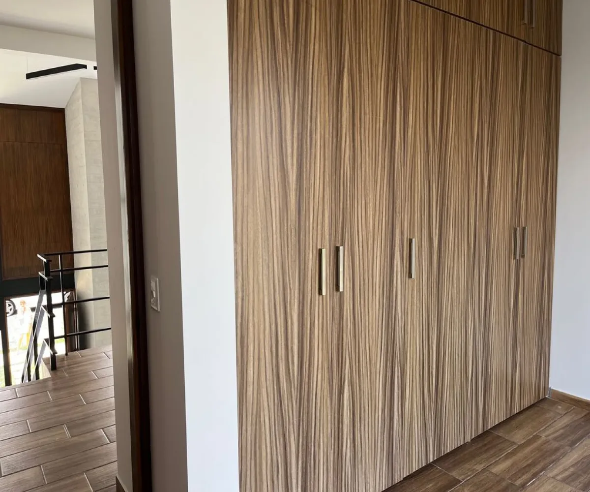 Casa En Venta,Bosques Santa Anita,avenida Bosques Circuito Pradera Alta coto 6- Lote 5- Manzan 1000 coto6-Lote5-manzanaB, Tlajomulco de Zúñiga, Jalisco 45645, 4 Habitaciones,3 Baños,avenida Bosques Circuito Pradera Alta coto 6- Lote 5- Manzan,2,pjf1hNO