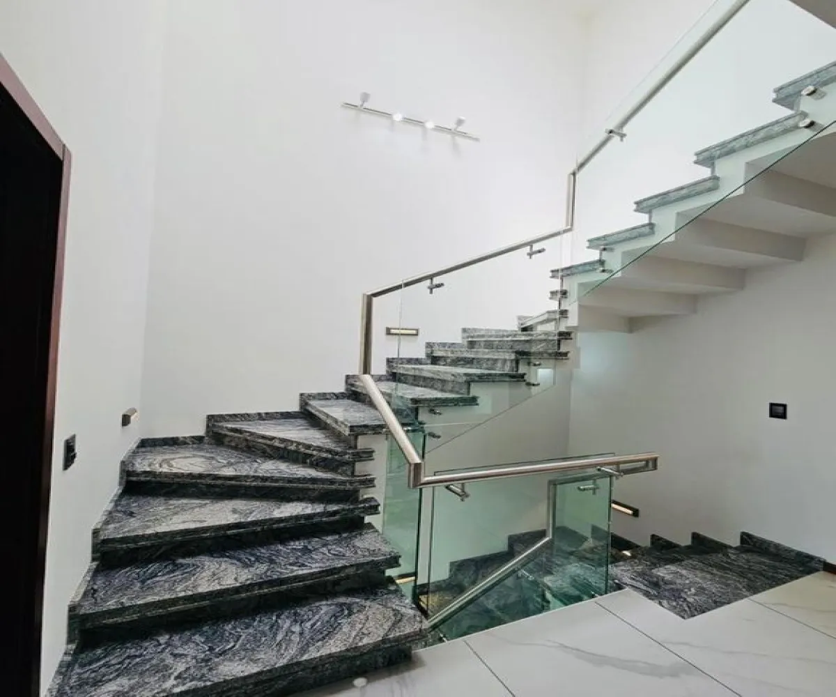 Casa En Venta,La Cima,Av de la mancha 193 S/N, Zapopan, Jalisco 45130, 4 Habitaciones,5 Baños,Av de la mancha 193,2,pncBpV5 Casa En Venta,La Cima,Av de la mancha 193 S/N, Zapopan, Jalisco 45130, 4 Habitaciones,5 Baños,Av de la mancha 193,2,pncBpV5