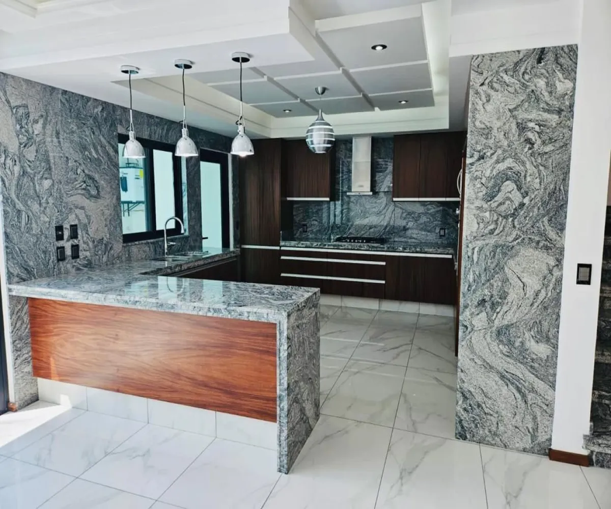 Casa En Venta,La Cima,Av de la mancha 193 S/N, Zapopan, Jalisco 45130, 4 Habitaciones,5 Baños,Av de la mancha 193,2,pncBpV5 Casa En Venta,La Cima,Av de la mancha 193 S/N, Zapopan, Jalisco 45130, 4 Habitaciones,5 Baños,Av de la mancha 193,2,pncBpV5