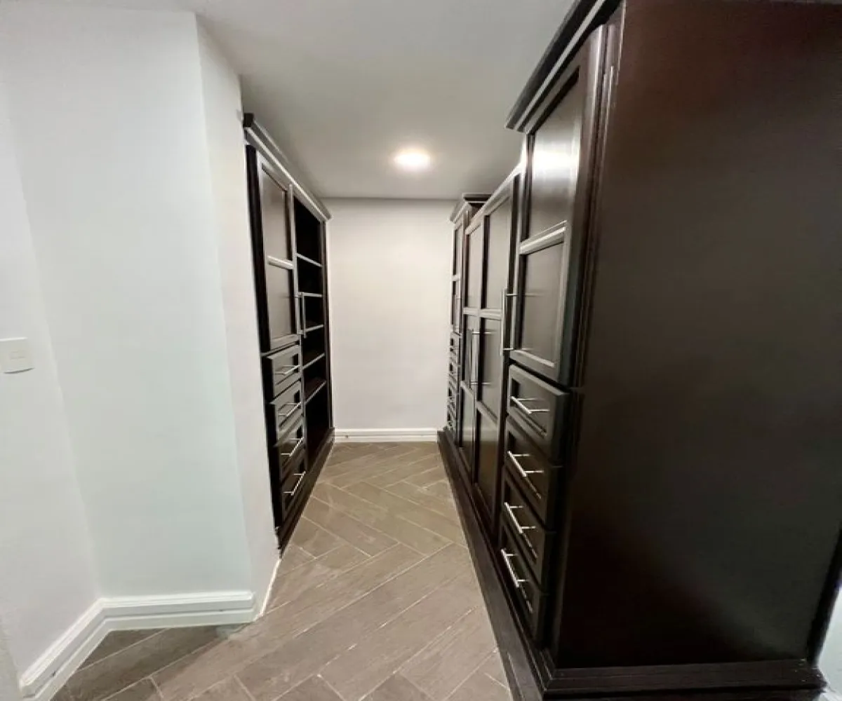 Casa En Venta,Pinar de la Venta,Carr. Guadalajara - Tepic 119, Zapopan, Jalisco 45221, 5 Habitaciones,7 Baños,Carr. Guadalajara - Tepic ,2,pPIkrKr