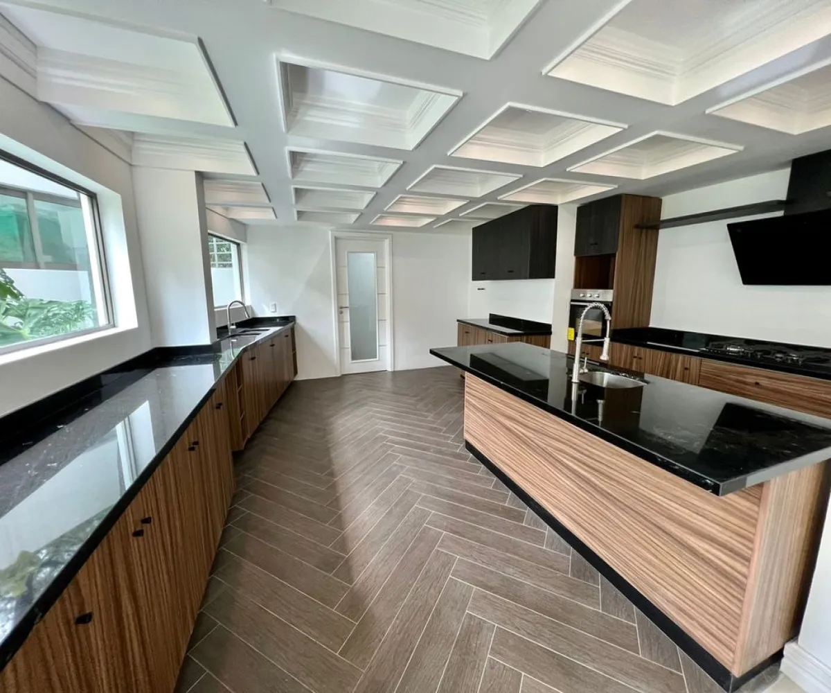 Casa En Venta,Pinar de la Venta,Carr. Guadalajara - Tepic 119, Zapopan, Jalisco 45221, 5 Habitaciones,7 Baños,Carr. Guadalajara - Tepic ,2,pPIkrKr