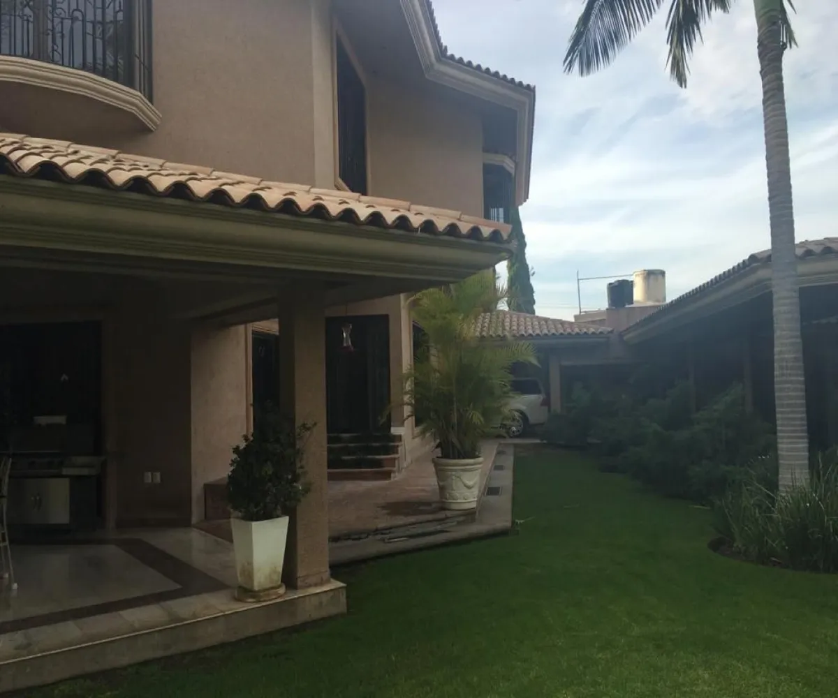 Casa En Venta,Villas de Irapuato,Paseo de la Cuesta 2294, Irapuato, Guanajuato 36670, 4 Habitaciones,5 Baños,Paseo de la Cuesta ,2,pXdyzzK