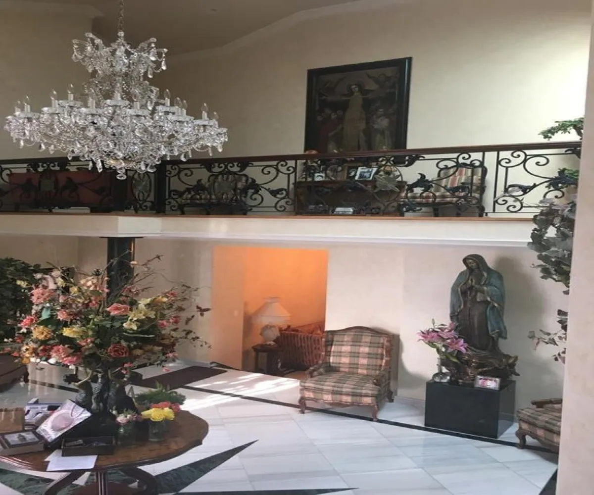Casa En Venta,Villas de Irapuato,Paseo de la Cuesta 2294, Irapuato, Guanajuato 36670, 4 Habitaciones,5 Baños,Paseo de la Cuesta ,2,pXdyzzK