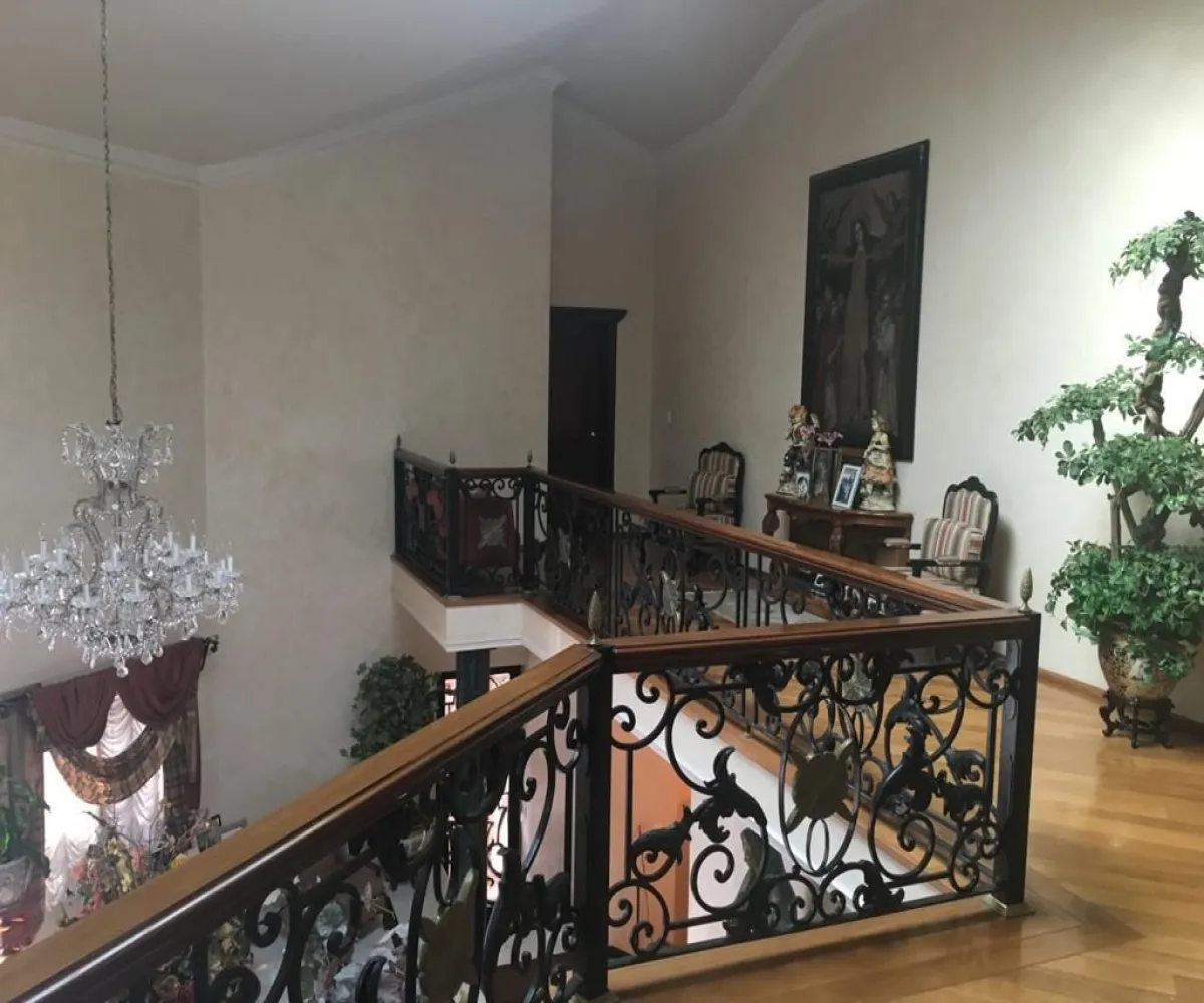 Casa En Venta,Villas de Irapuato,Paseo de la Cuesta 2294, Irapuato, Guanajuato 36670, 4 Habitaciones,5 Baños,Paseo de la Cuesta ,2,pXdyzzK