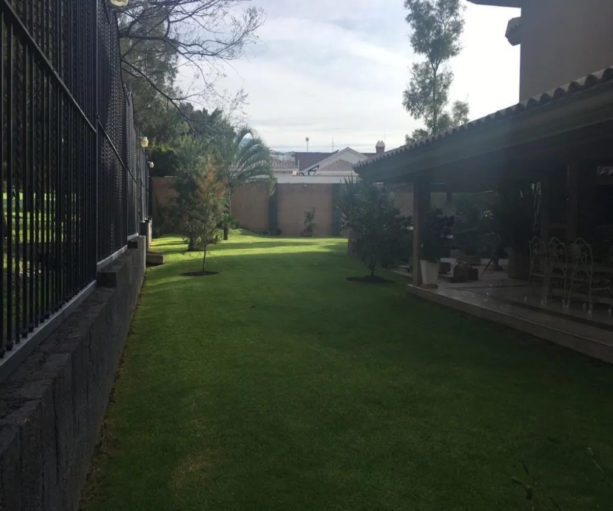 Casa En Venta,Villas de Irapuato,Paseo de la Cuesta 2294, Irapuato, Guanajuato 36670, 4 Habitaciones,5 Baños,Paseo de la Cuesta ,2,pXdyzzK