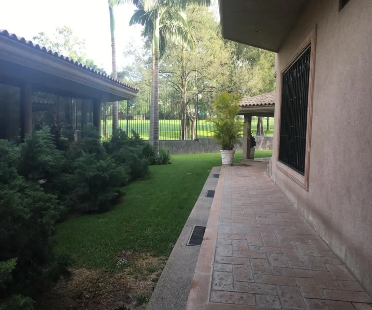 Casa En Venta,Villas de Irapuato,Paseo de la Cuesta 2294, Irapuato, Guanajuato 36670, 4 Habitaciones,5 Baños,Paseo de la Cuesta ,2,pXdyzzK