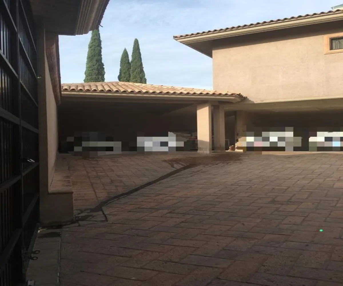 Casa En Venta,Villas de Irapuato,Paseo de la Cuesta 2294, Irapuato, Guanajuato 36670, 4 Habitaciones,5 Baños,Paseo de la Cuesta ,2,pXdyzzK
