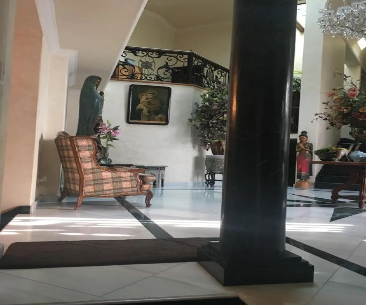 Casa En Venta,Villas de Irapuato,Paseo de la Cuesta 2294, Irapuato, Guanajuato 36670, 4 Habitaciones,5 Baños,Paseo de la Cuesta ,2,pXdyzzK